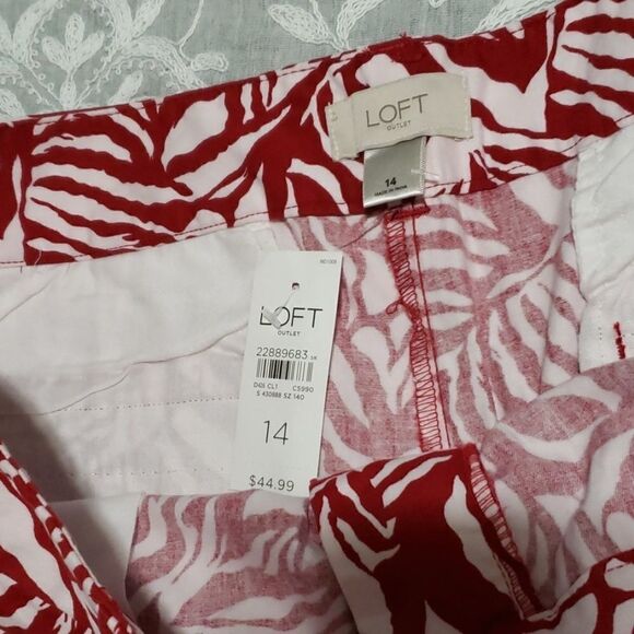 🆕️ Loft red & white zebra print Rivera shorts - Picture 2 of 3